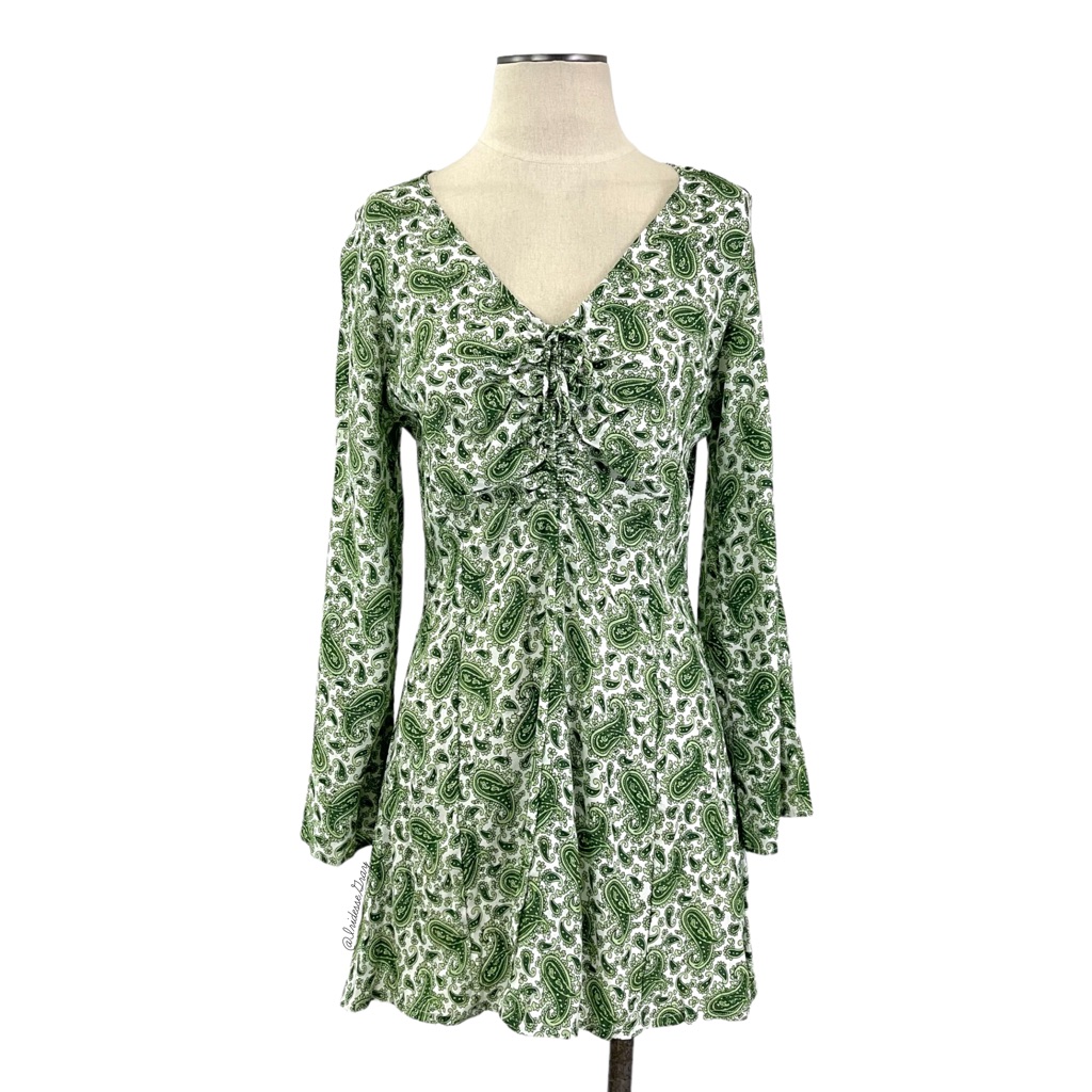 Faithfull The Brand- Thomasina Green Paisley Dress Size Medium (6).
